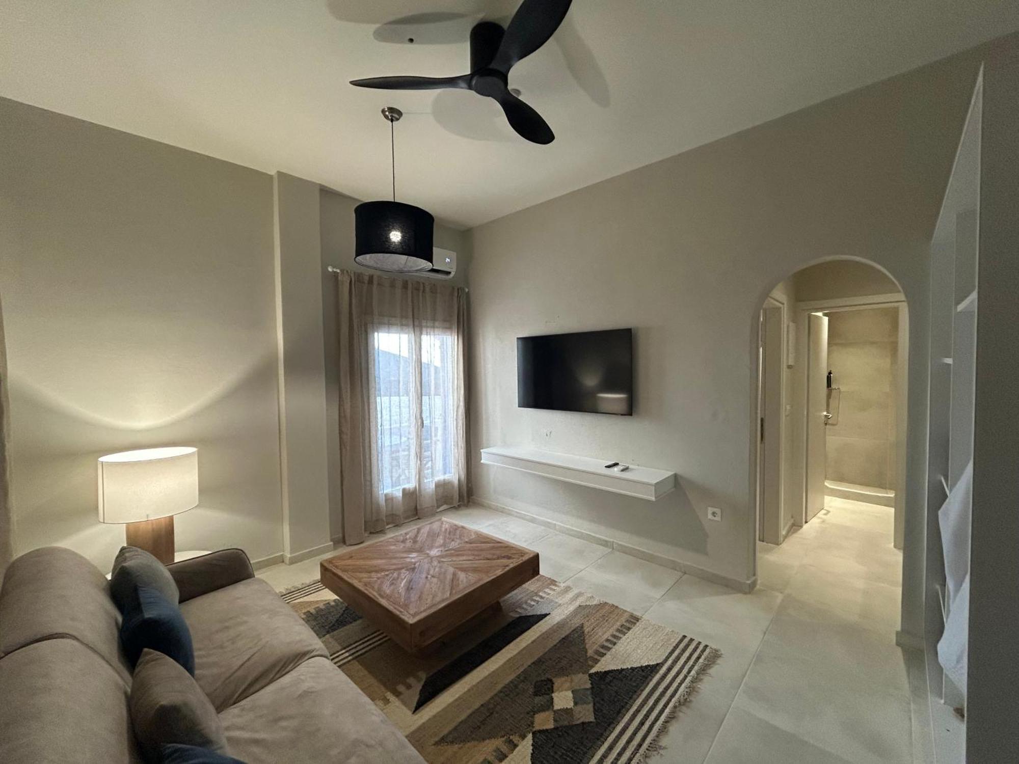The Noverian Bios Santorini Boutique Hotel ثيرا الغرفة الصورة