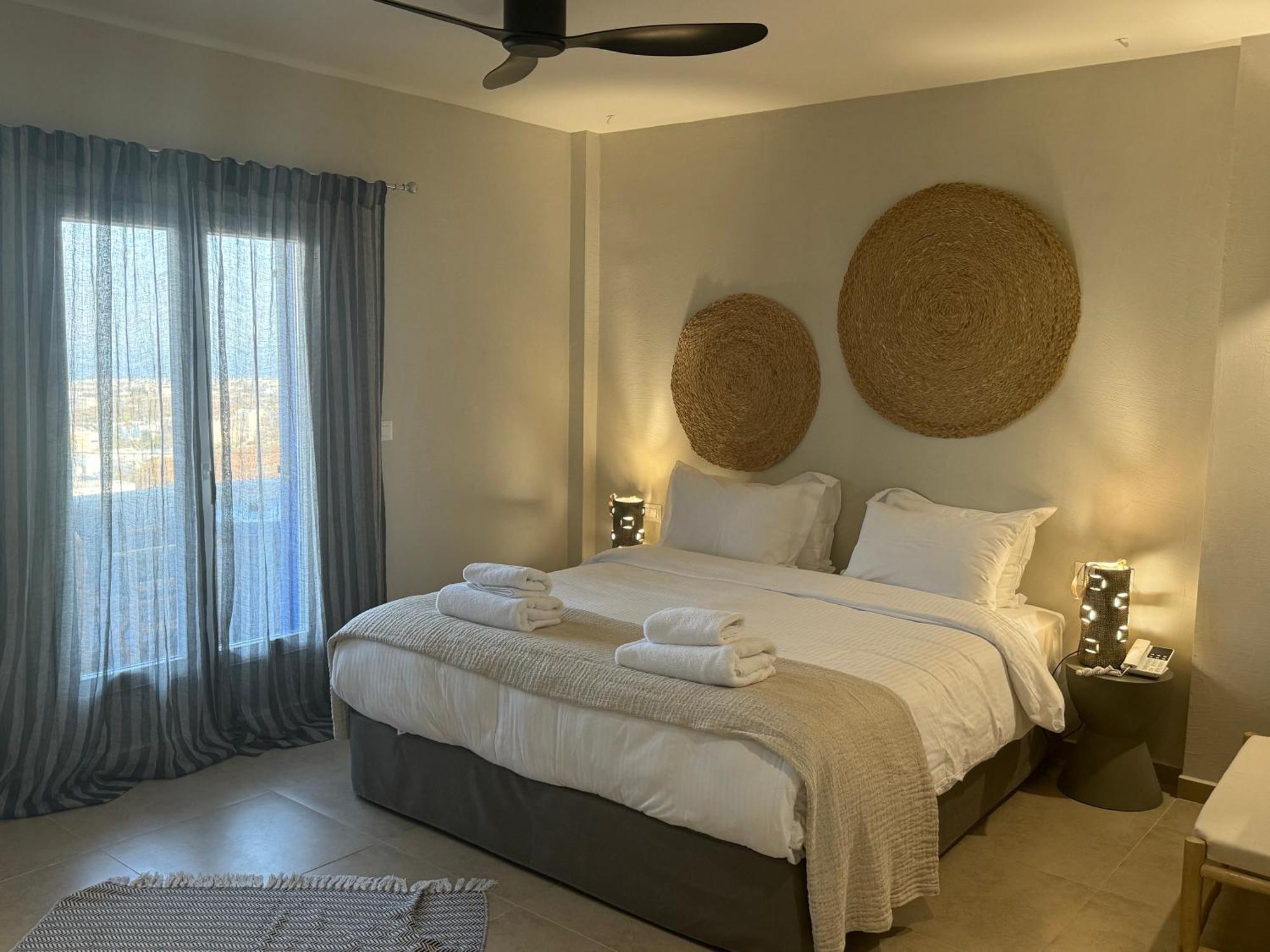The Noverian Bios Santorini Boutique Hotel ثيرا الغرفة الصورة